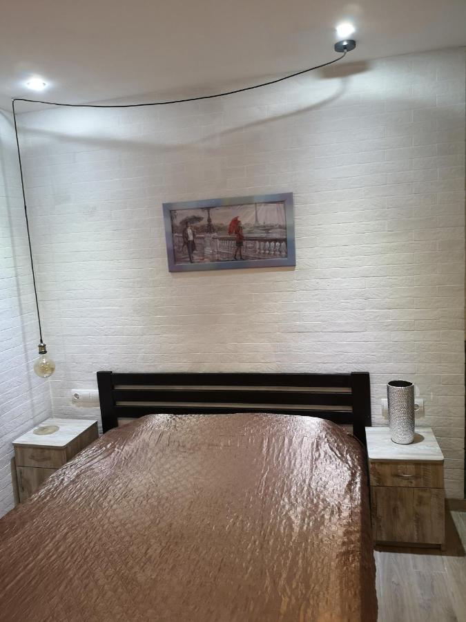 Freedom Apartment On Bazarna Str Lviv Eksteriør billede