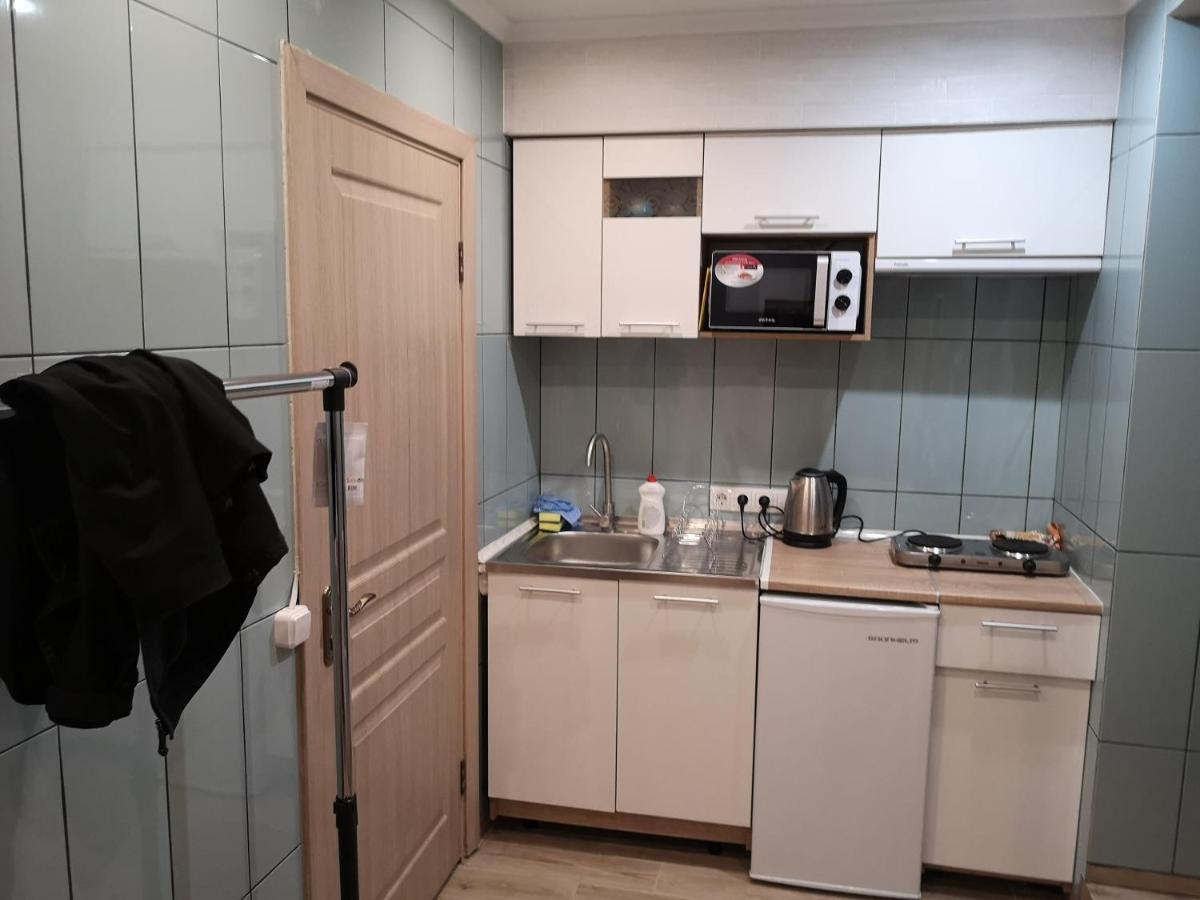 Freedom Apartment On Bazarna Str Lviv Eksteriør billede